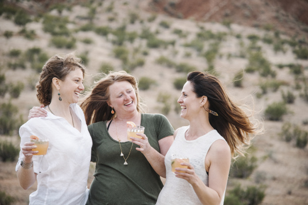 Gruppe von Frauen von Mint Images