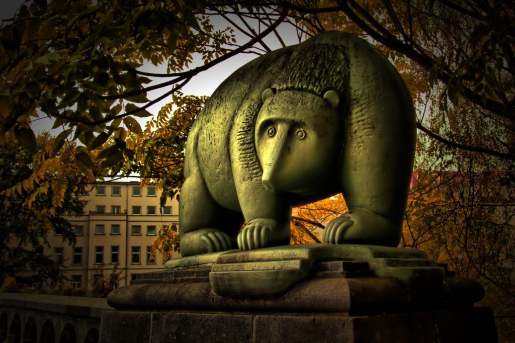 Bear, Berlin, Moabit, Germany, Maobit Bridge