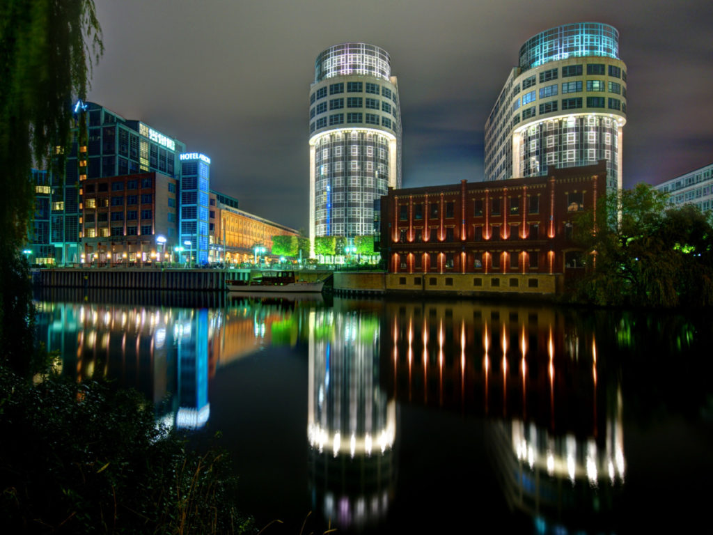 Spree reiverside, Berlin, Moabit, night time