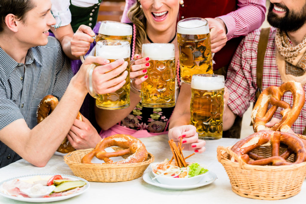 Mnich, Brezel, Pretzel, Beere, Colourful, Fun, City of Football 2020, royalty free, photo, stockphoto, stockagency, panthermedia