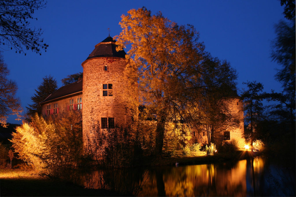 moated castle, angermund, düsseldorf, germany, royalty free, photos